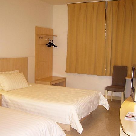 Jinjiang Inn - Qingdao Xiangjiang Road מראה חיצוני תמונה